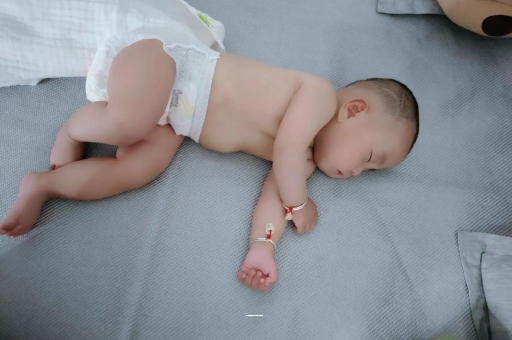 澄迈宝宝拉屎有黑色颗粒