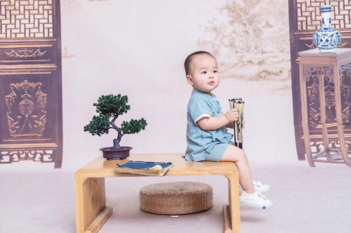 澄迈宝宝几个月可以笑出声